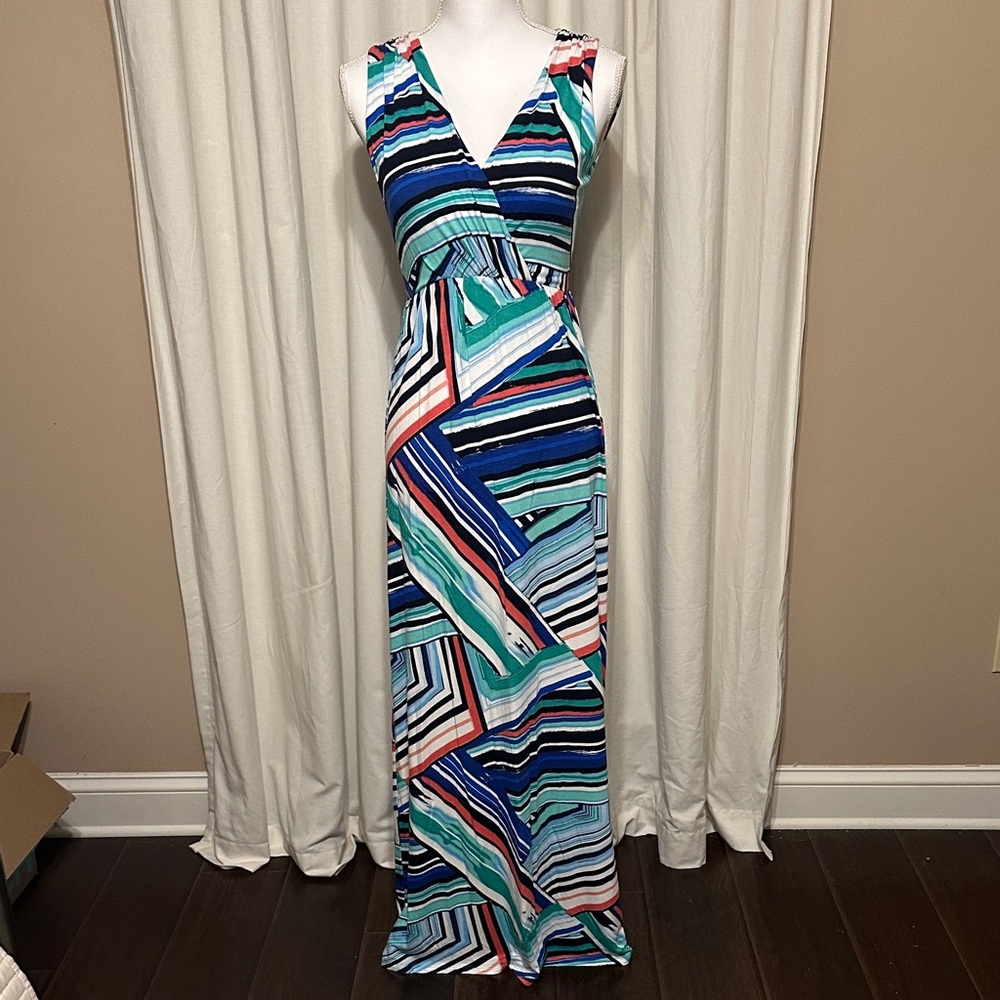 Sleeveless V-Neck Striped Maxi Dress in Blue & Teal